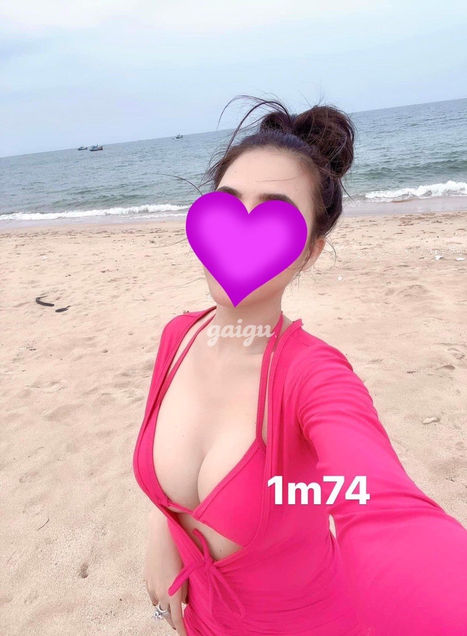 b9cffc1099d1645b41cde034d6f04a2c45bfe5b6 - Khánh Linh ❤️ Dáng cao, body chuẩn, dễ thương chiều khách