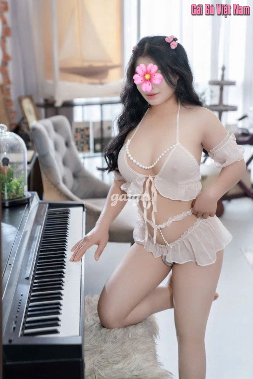 Hot Teen 2K6 Ánh Nguyệt ✅ Non Tơ Dễ Thương Đáng Yêu Cưng Lắm