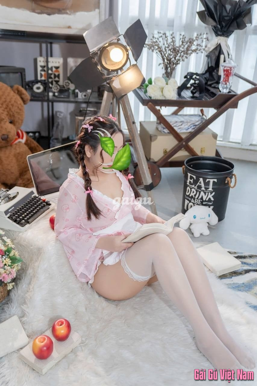 Ly Ly em gái quê phục vụ tận nơi.